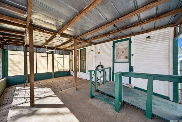 230 high, San Antonio, TX 78210