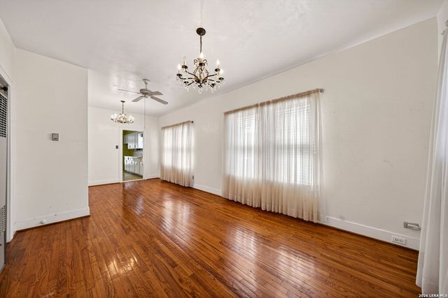 230 high, San Antonio, TX 78210