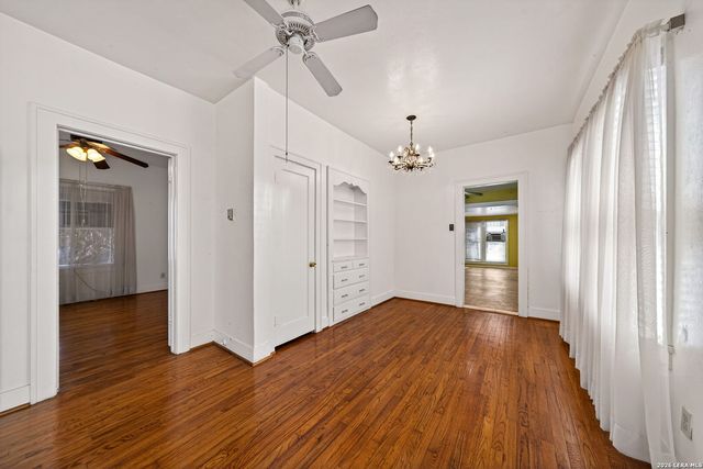 230 high, San Antonio, TX 78210