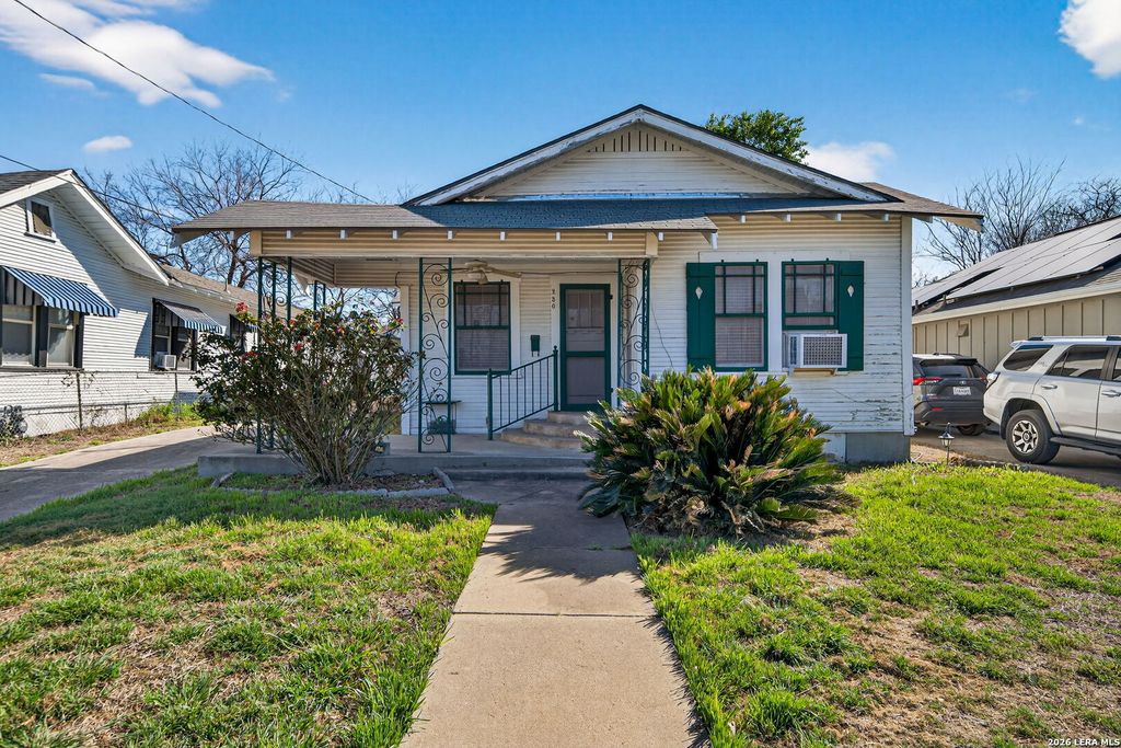 230 high, San Antonio, TX 78210