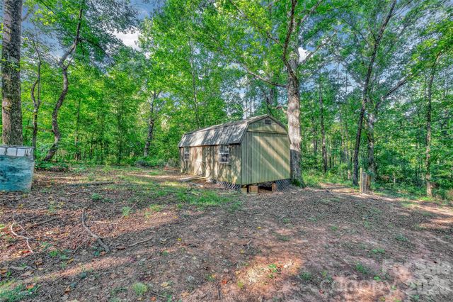 2440 Mount Lebanon Road, Campobello, SC 29322