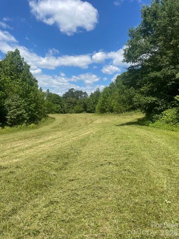 2440 Mount Lebanon Road, Campobello, SC 29322