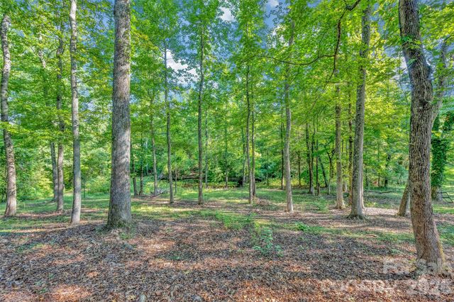 2440 Mount Lebanon Road, Campobello, SC 29322