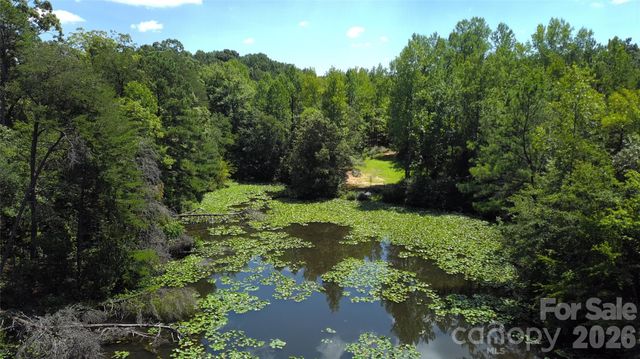 2440 Mount Lebanon Road, Campobello, SC 29322