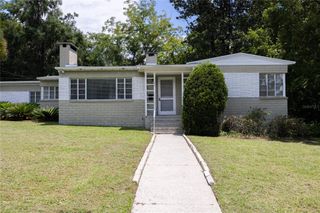 1067 SW 11TH TERRACE, Gainesville, FL 32601