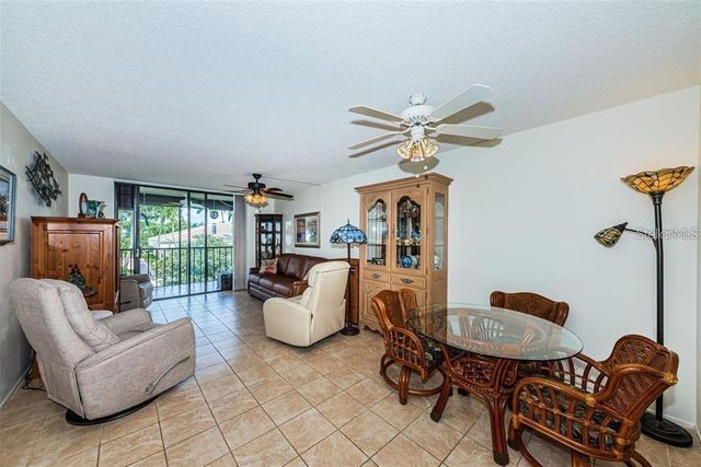 1324 PASADENA AVENUE S 205, South Pasadena, FL 33707