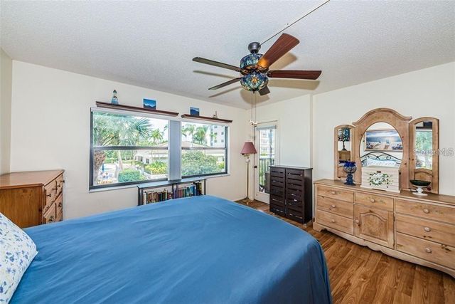 1324 PASADENA AVENUE S 205, South Pasadena, FL 33707