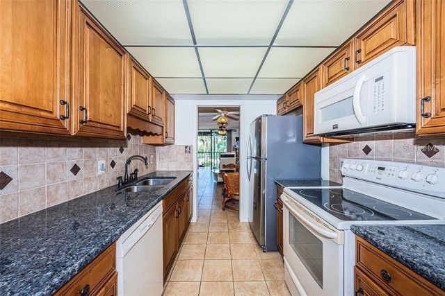 1324 PASADENA AVENUE S 205, South Pasadena, FL 33707