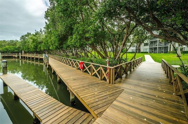 1324 PASADENA AVENUE S 205, South Pasadena, FL 33707