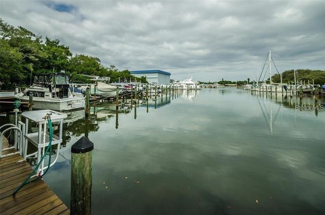 1324 PASADENA AVENUE S 205, South Pasadena, FL 33707