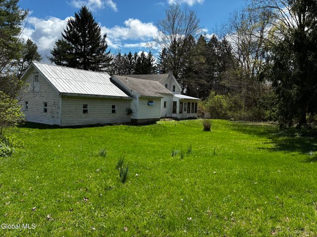 134 Schoolhouse Road, Middleburgh, NY 12157