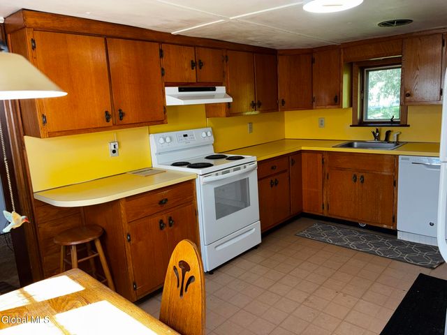 134 Schoolhouse Road, Middleburgh, NY 12157