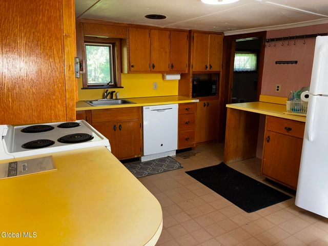 134 Schoolhouse Road, Middleburgh, NY 12157