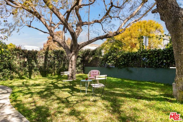 1453 Centinela Avenue, Santa Monica, CA 90404