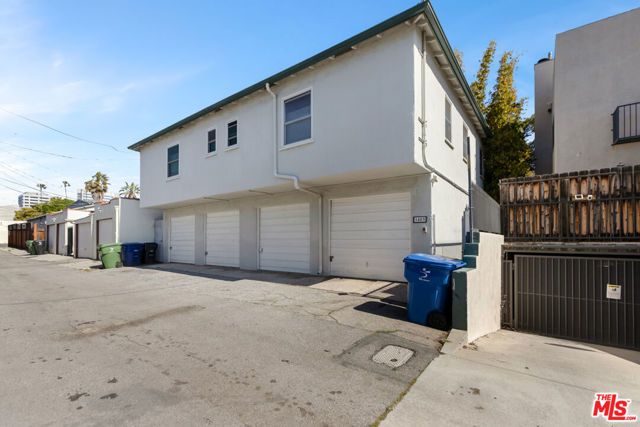 1453 Centinela Avenue, Santa Monica, CA 90404