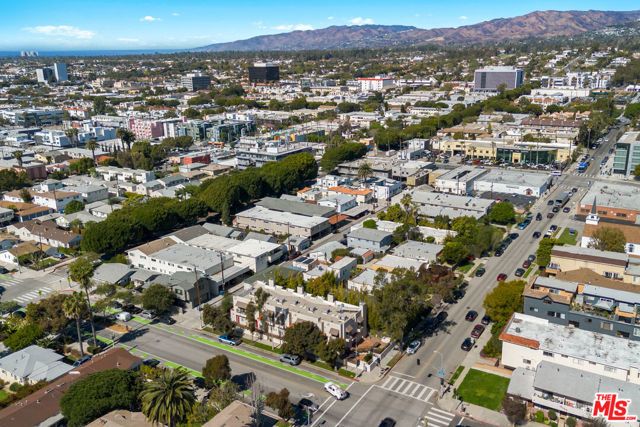 1453 Centinela Avenue, Santa Monica, CA 90404