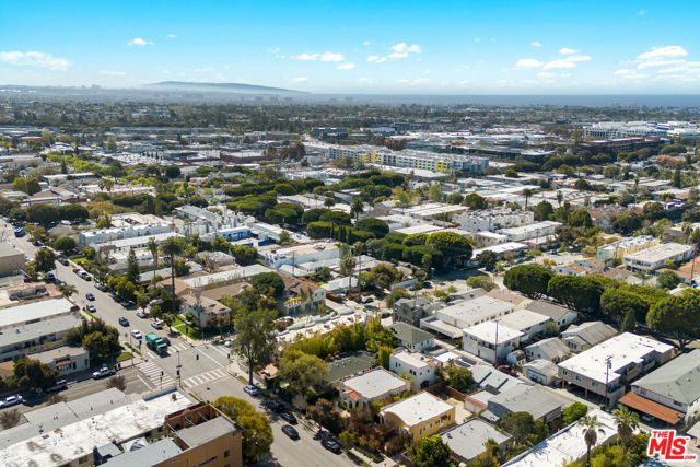 1453 Centinela Avenue, Santa Monica, CA 90404