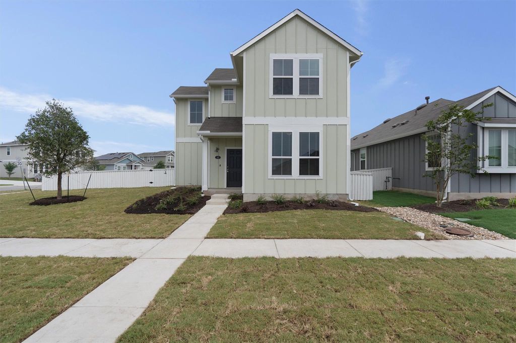101 Keltic DR, Kyle, TX 78640
