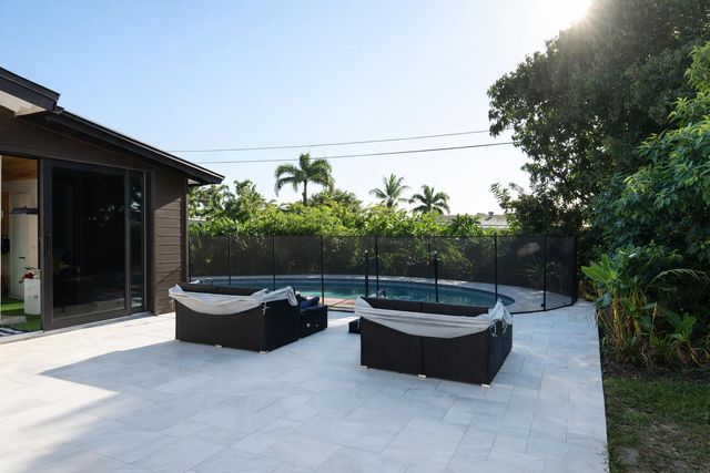 1820 SW 36th Avenue, Fort Lauderdale, FL 33312