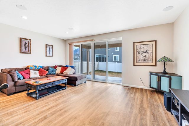 1687 N SANDPIPER DR, Salem, UT 84653