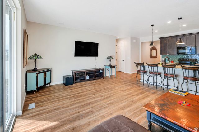 1687 N SANDPIPER DR, Salem, UT 84653