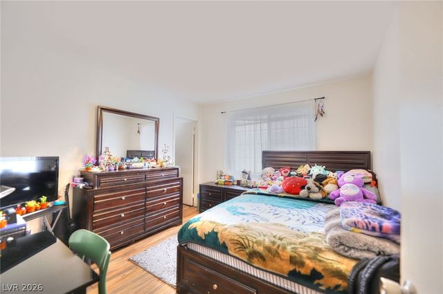 5420 Moonstruck Avenue, Las Vegas, NV 89107