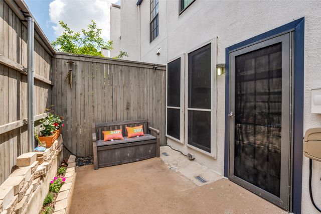 4132 Cole Avenue 102, Dallas, TX 75204