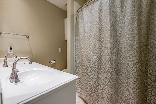 4132 Cole Avenue 102, Dallas, TX 75204