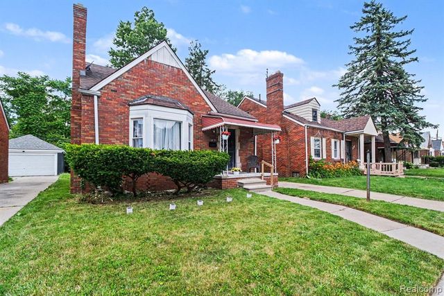 17333 Mansfield Street, Detroit, MI 48235