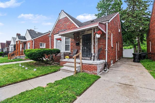 17333 Mansfield Street, Detroit, MI 48235