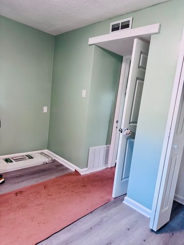 27849 W Lake Shore Drive, Spring Grove, IL 60081