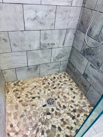 27849 W Lake Shore Drive, Spring Grove, IL 60081