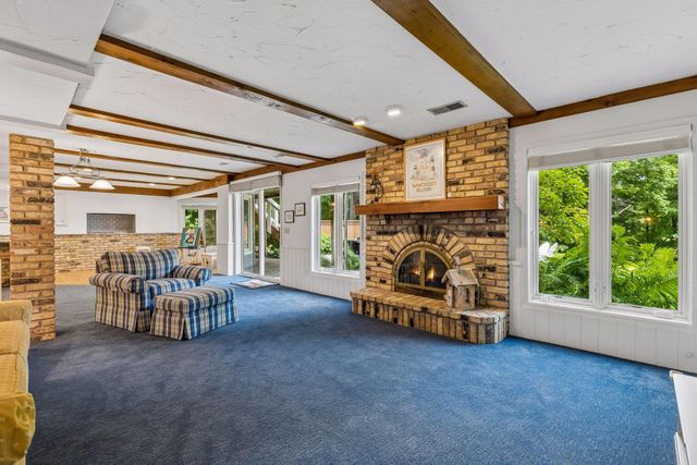 940 Brockton Lane N, Plymouth, MN 55447