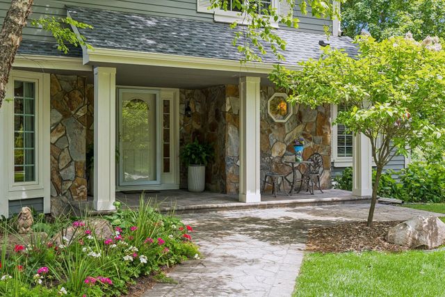 940 Brockton Lane N, Plymouth, MN 55447