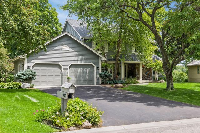 940 Brockton Lane N, Plymouth, MN 55447