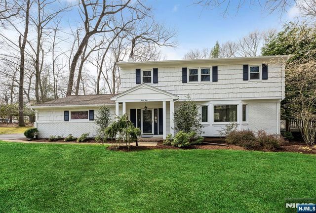 44 Deerfield Terrace, Mahwah, NJ 07430