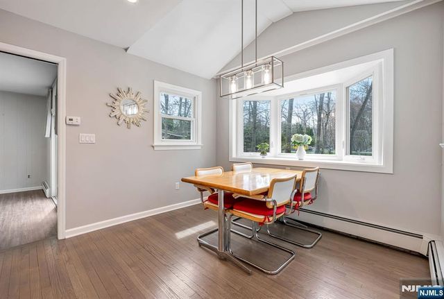 44 Deerfield Terrace, Mahwah, NJ 07430