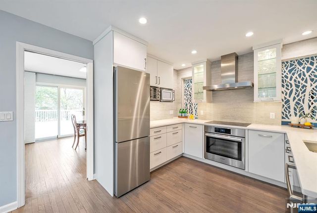44 Deerfield Terrace, Mahwah, NJ 07430