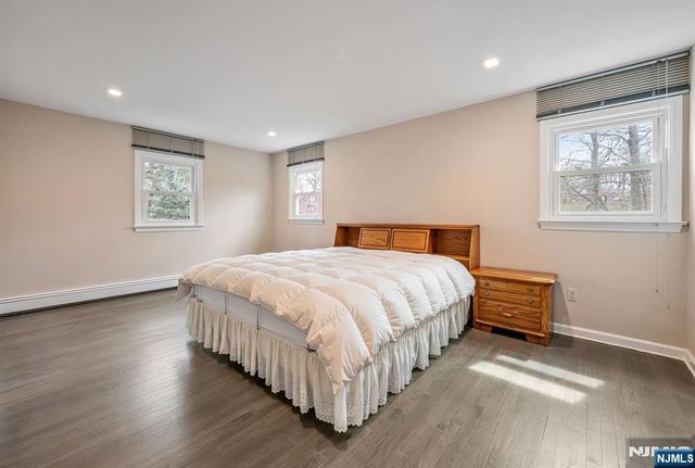 44 Deerfield Terrace, Mahwah, NJ 07430
