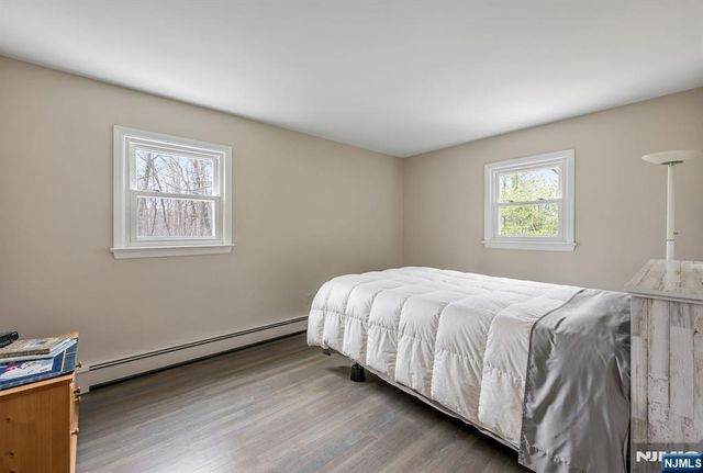 44 Deerfield Terrace, Mahwah, NJ 07430