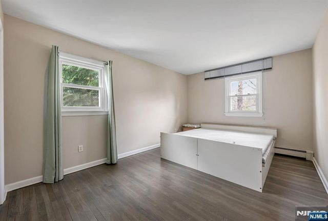 44 Deerfield Terrace, Mahwah, NJ 07430
