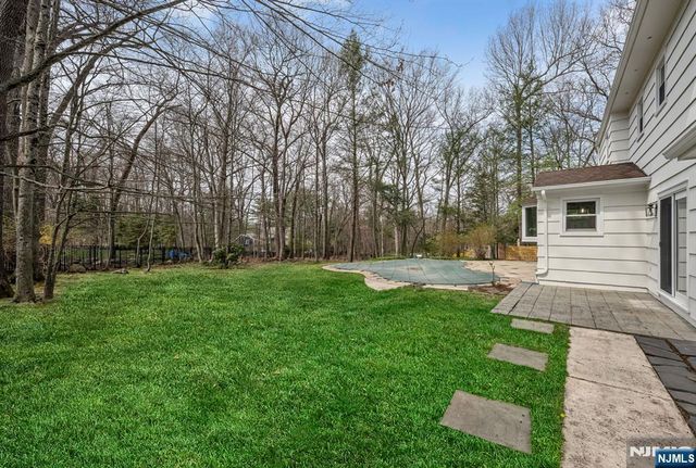 44 Deerfield Terrace, Mahwah, NJ 07430