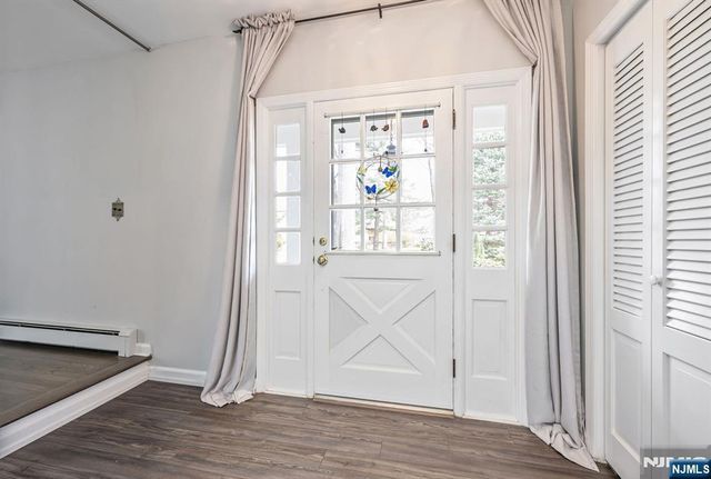 44 Deerfield Terrace, Mahwah, NJ 07430