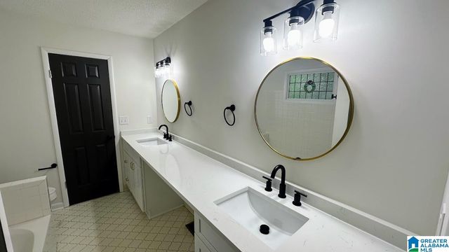 1524 LAKESHORE DRIVE, Anniston, AL 36207