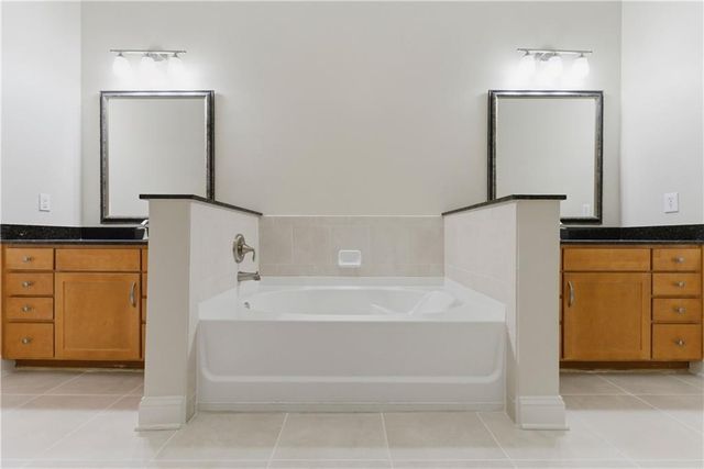 3621 Vinings Slope SE 3511, Atlanta, GA 30339