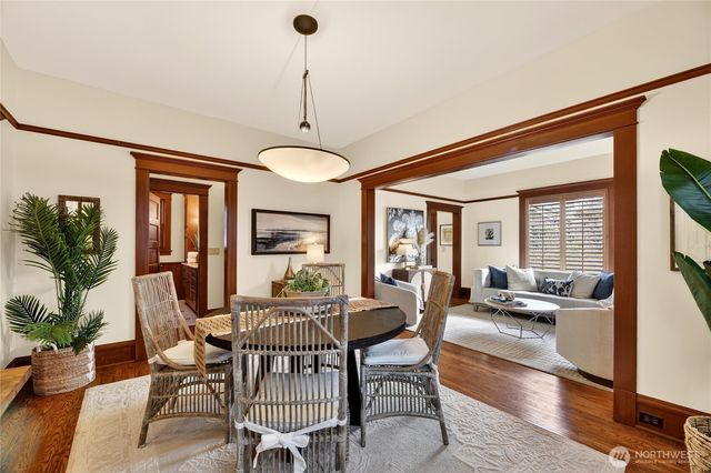 4223 Interlake Avenue N, Seattle, WA 98103