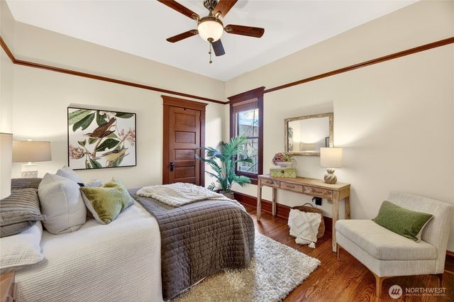 4223 Interlake Avenue N, Seattle, WA 98103