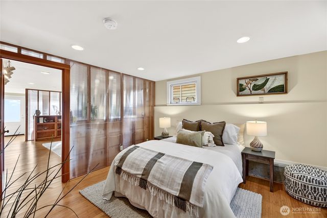 4223 Interlake Avenue N, Seattle, WA 98103