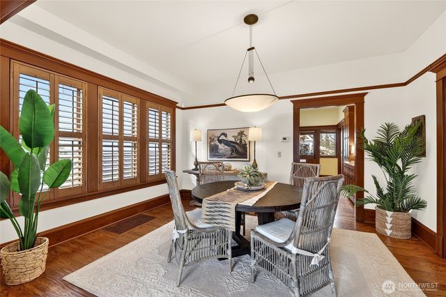 4223 Interlake Avenue N, Seattle, WA 98103