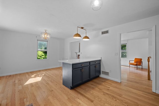 13 Crosby Rd, Grafton, MA 01519